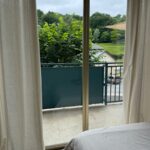 location-4-personnes-capvern-les-bains-vue-depuis-chambre